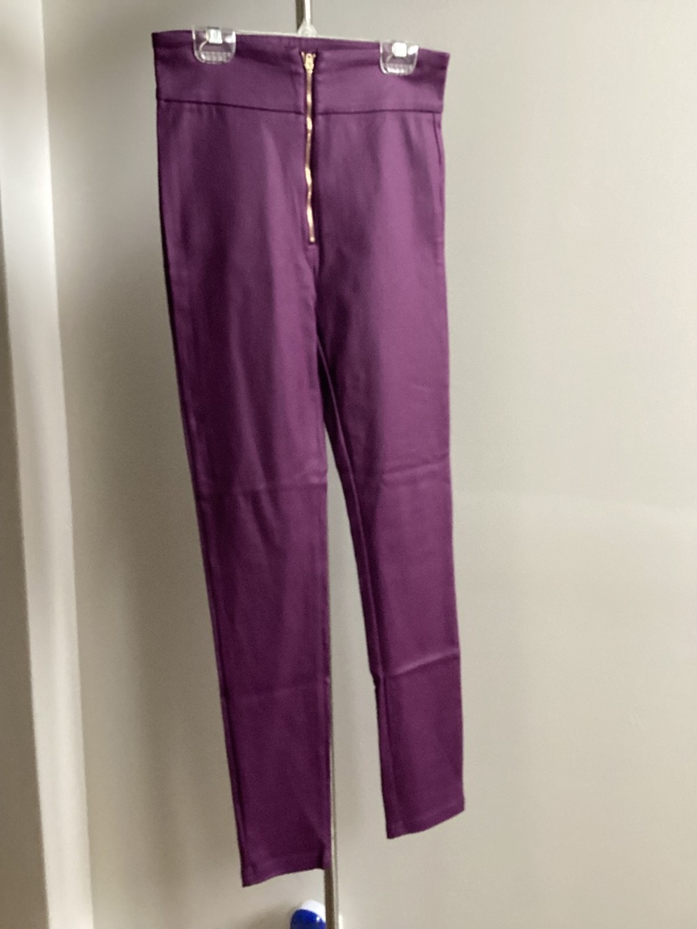 Shiny purple zip up jegging